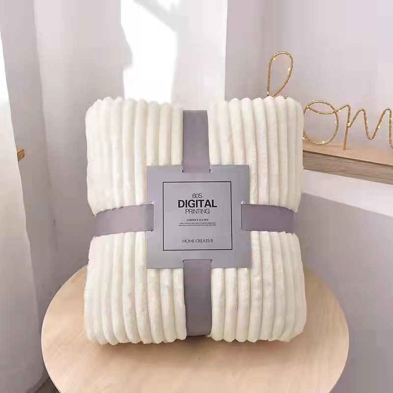 Flannel Sherpa Throw / Fleece blankets - Image 9