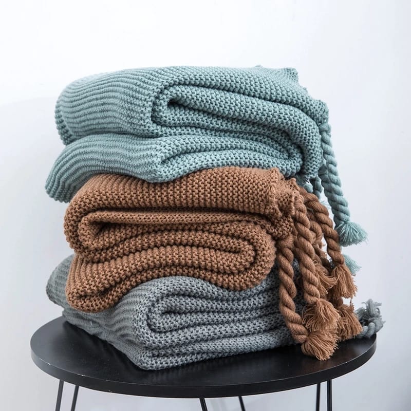 Soft Knitted Throw Blankets