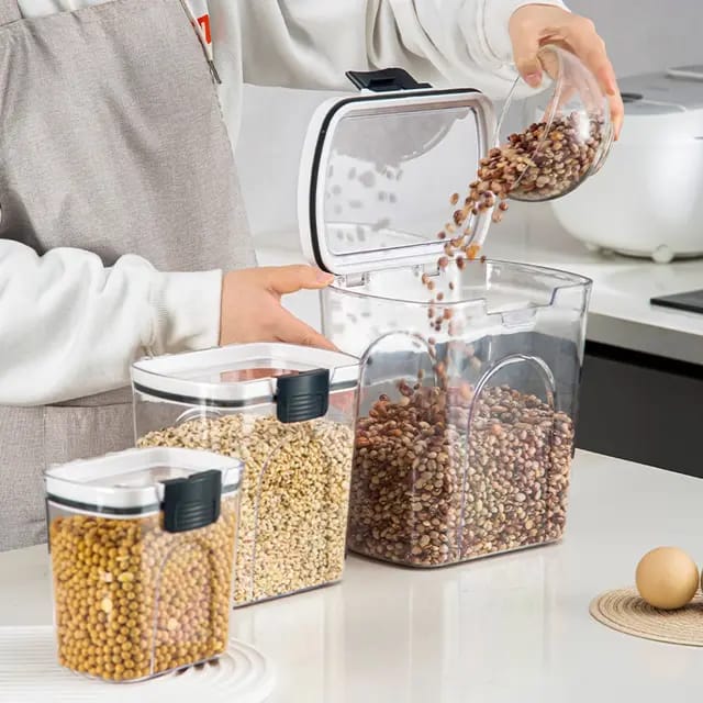 Airtight storage containers