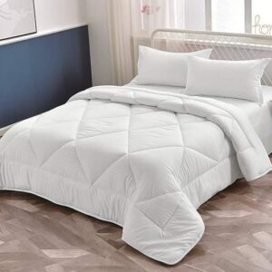 White striped Binded duvet