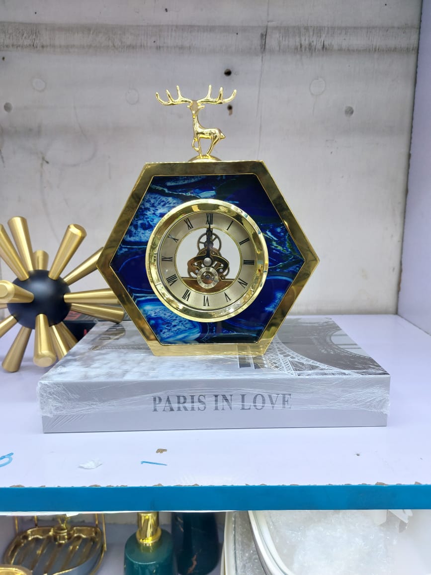Classic Table Clock - Image 3